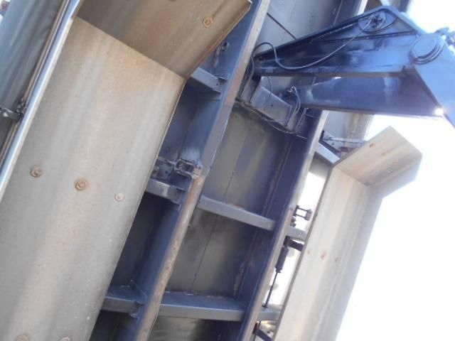 NISSAN DIESEL Quon 2017