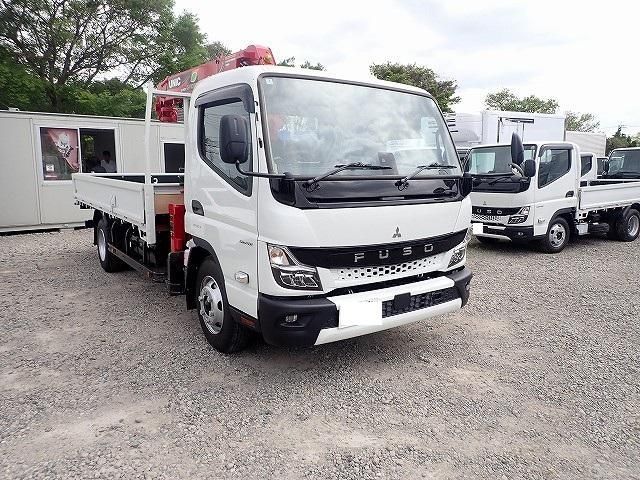 MITSUBISHI CANTER 2025