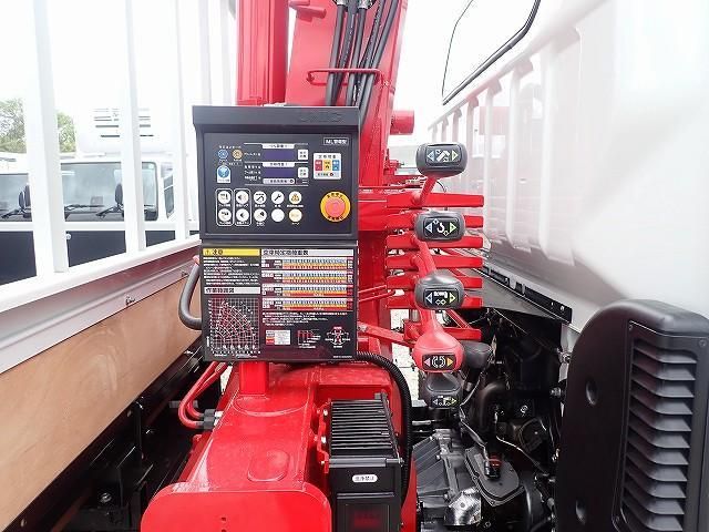 MITSUBISHI CANTER 2025