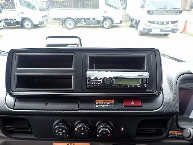 MITSUBISHI CANTER 2025