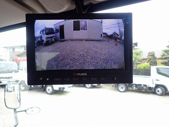 MITSUBISHI CANTER 2025