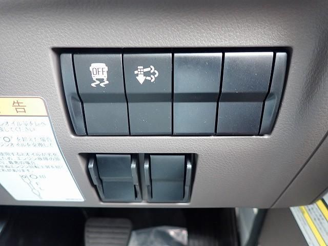 MITSUBISHI CANTER 2025