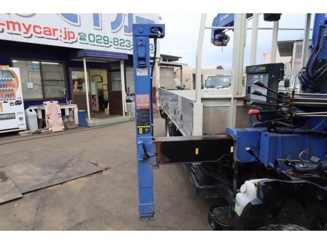 MITSUBISHI CANTER 2017