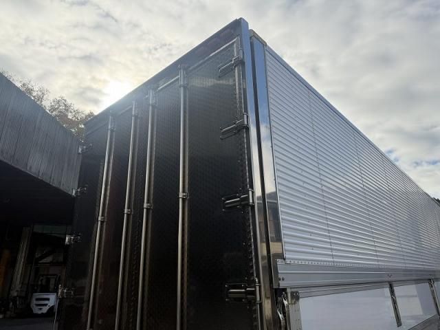 MITSUBISHI FUSOU SUPER GREAT 2020