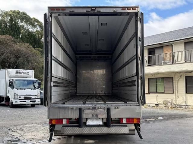 MITSUBISHI FUSOU SUPER GREAT 2020