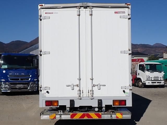 MITSUBISHI FUSOU FIGHTER 2014