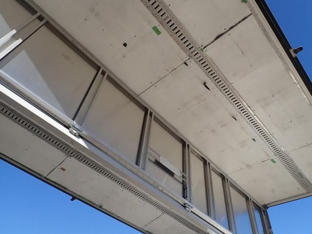 MITSUBISHI FUSOU FIGHTER 2014