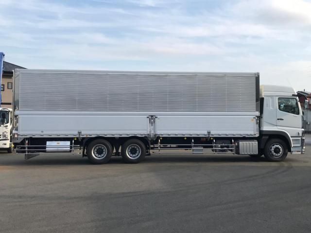 MITSUBISHI FUSOU SUPER GREAT 2025