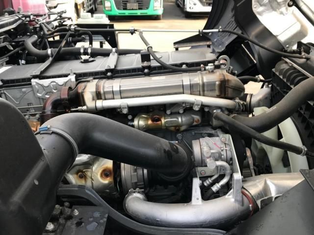 MITSUBISHI FUSOU SUPER GREAT 2025