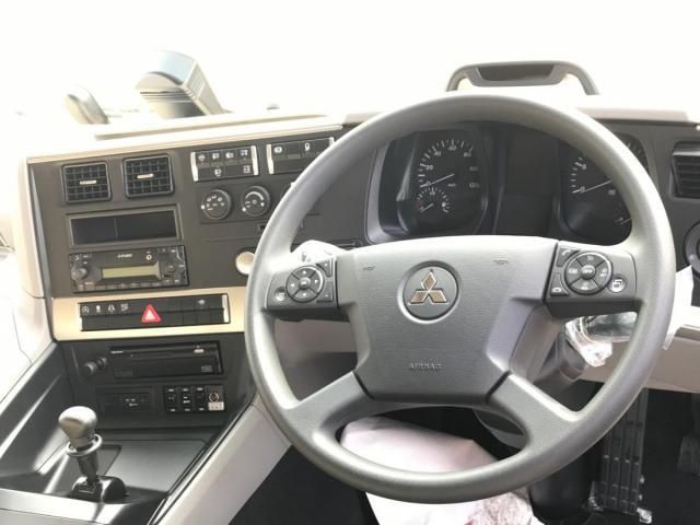 MITSUBISHI FUSOU SUPER GREAT 2025