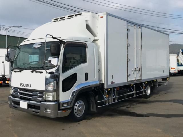 ISUZU FORWARD 2016