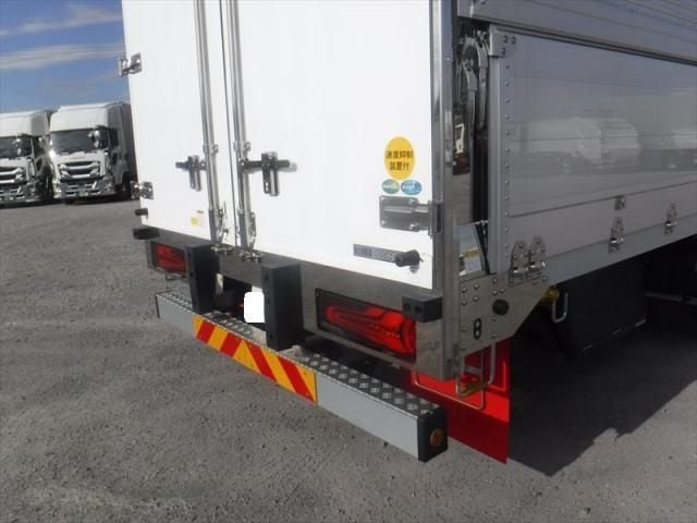 MITSUBISHI FUSOU SUPER GREAT 2025