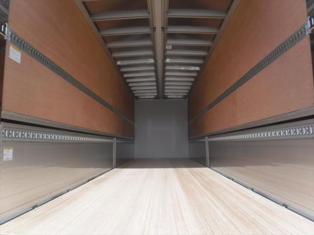 MITSUBISHI FUSOU SUPER GREAT 2025