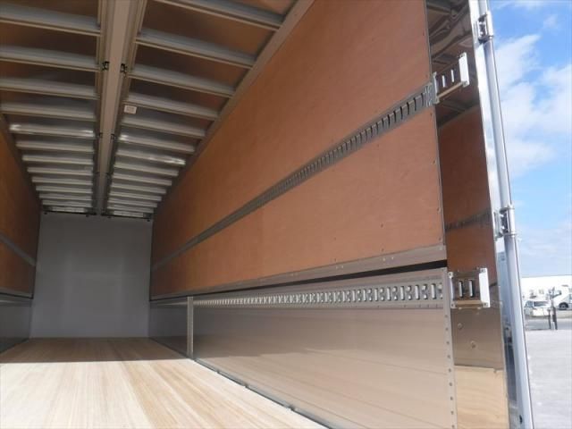 MITSUBISHI FUSOU SUPER GREAT 2025