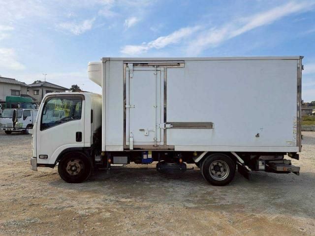 ISUZU ELF 2018