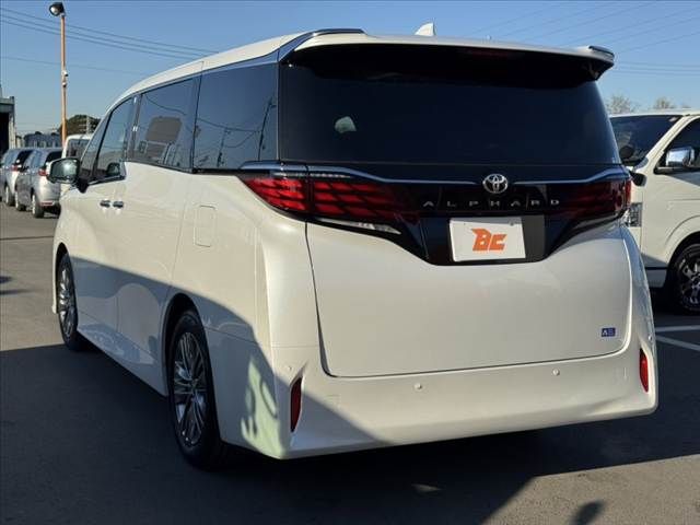 TOYOTA ALPHARD 2024