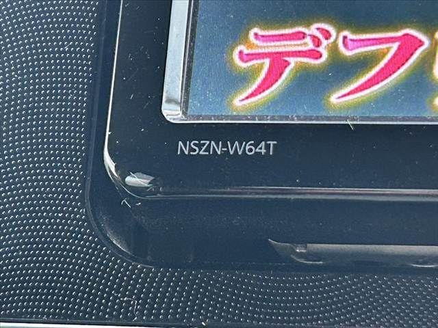 TOYOTA SIENTA HYBRID 2016