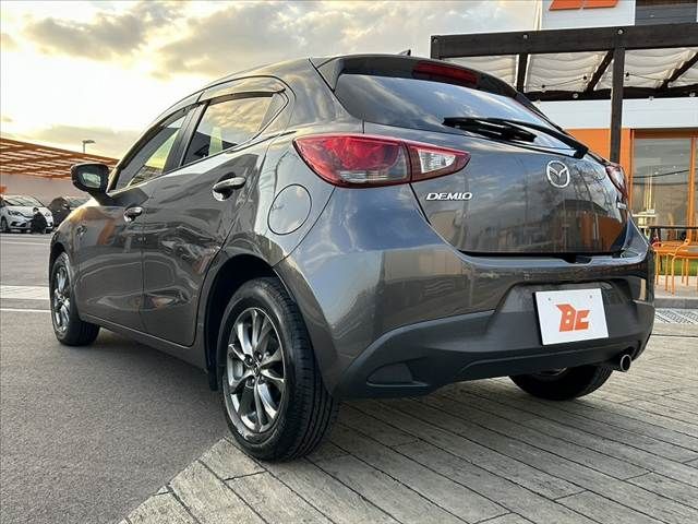 MAZDA DEMIO 2017