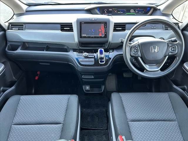 HONDA FREED plus HYBRID 2017