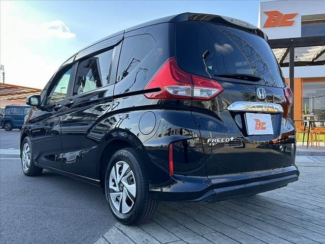 HONDA FREED plus HYBRID 2017