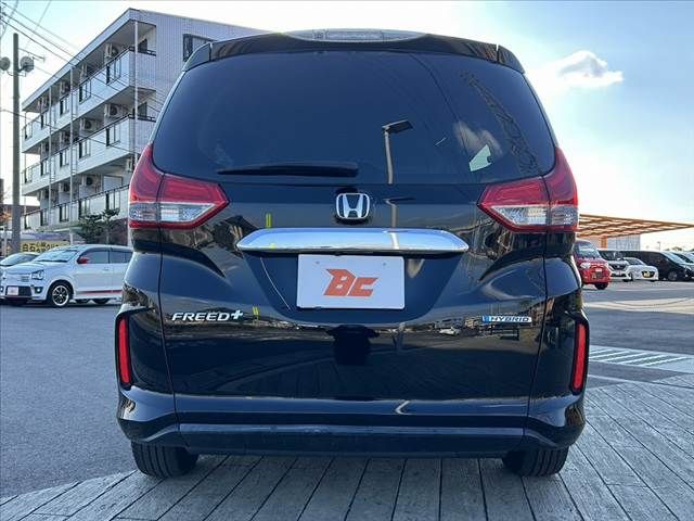 HONDA FREED plus HYBRID 2017