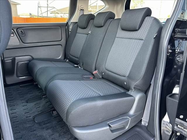 HONDA FREED plus HYBRID 2017