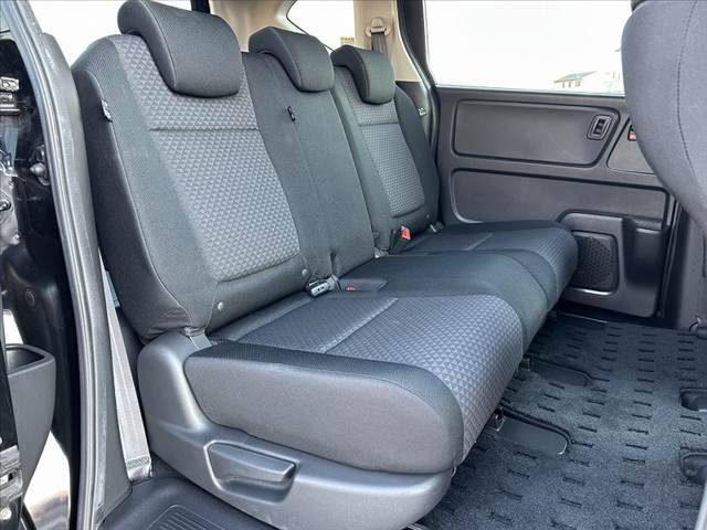 HONDA FREED plus HYBRID 2017