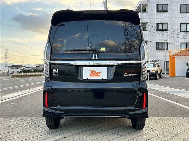 HONDA N BOX CUSTOM 2018