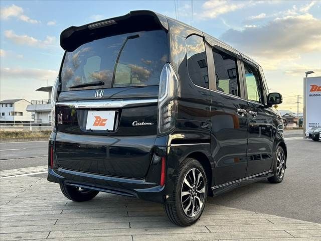 HONDA N BOX CUSTOM 2018
