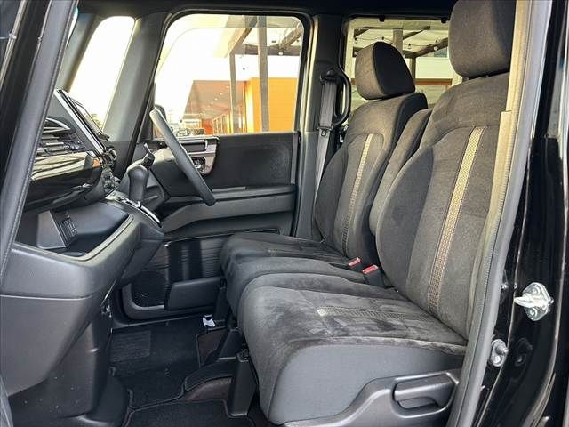 HONDA N BOX CUSTOM 2018