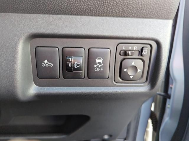 MITSUBISHI MIRAGE hatchback 2017