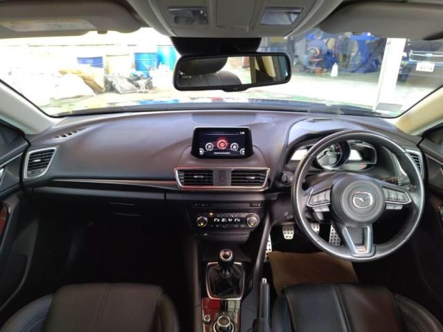 MAZDA AXELA SPORTS 2018