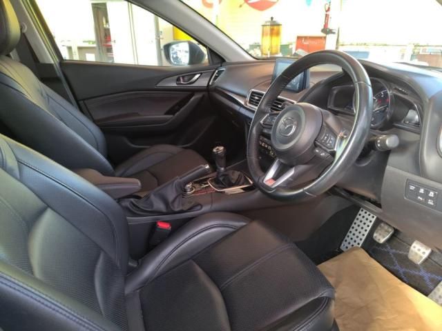 MAZDA AXELA SPORTS 2018