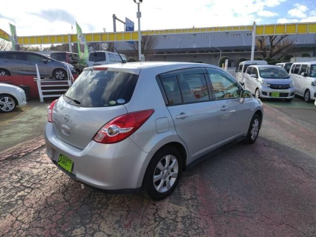 NISSAN TIIDA 2009