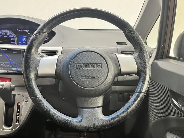 DAIHATSU MOVE CUSTOM 2012