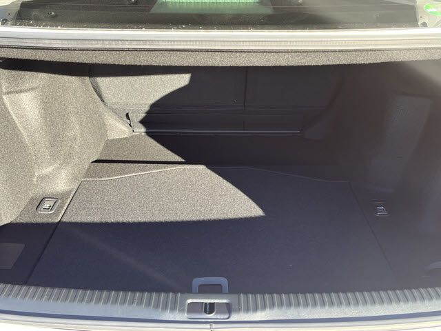 TOYOTA LEXUS IS300h 2018