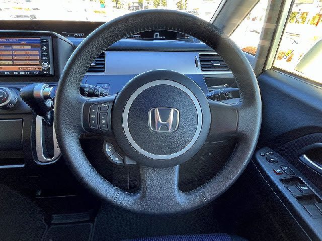 HONDA STEPWAGON SPADA 2009