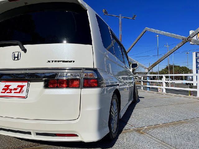 HONDA STEPWAGON SPADA 2009