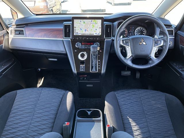 MITSUBISHI DELICA D:5 4WD 2019