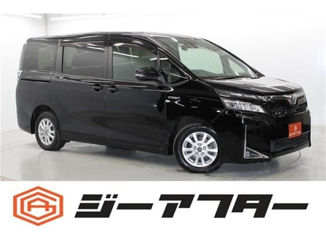 TOYOTA VOXY HYBRID 2017