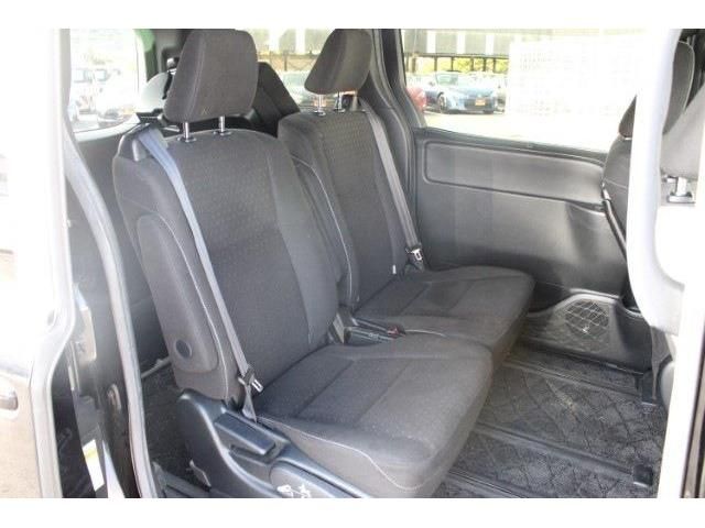 TOYOTA VOXY HYBRID 2017