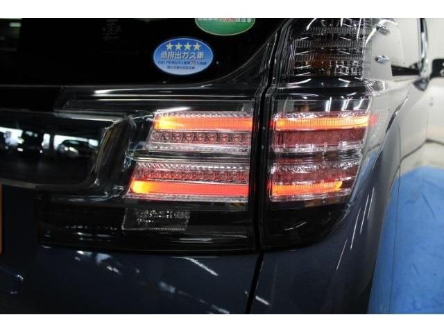 TOYOTA VELLFIRE 2015