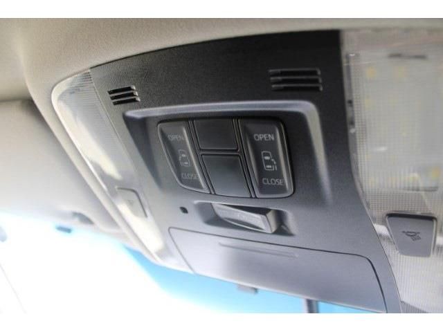 TOYOTA VELLFIRE 2016