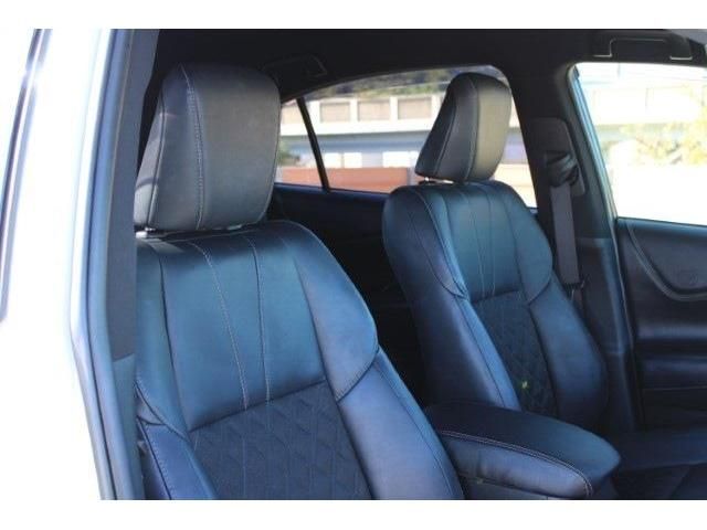 TOYOTA HARRIER 2WD 2019