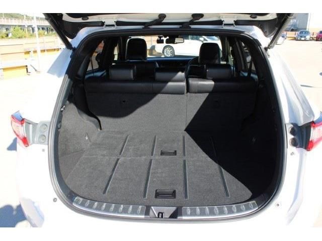 TOYOTA HARRIER 2WD 2019