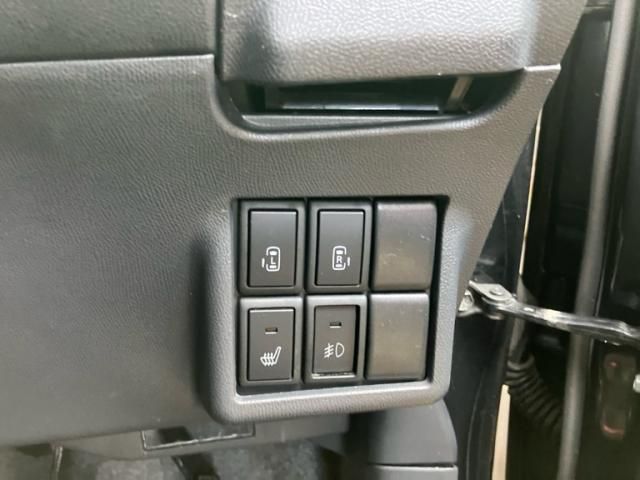 NISSAN ROOX 4WD 2012