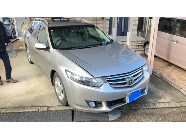 HONDA ACCORD TOURER 2009