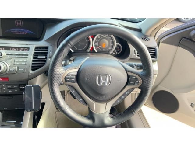 HONDA ACCORD TOURER 2009