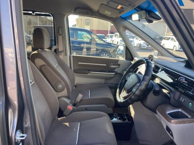 HONDA STEPWAGON 2020