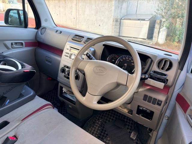 DAIHATSU MOVE CONTE 2011